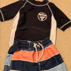 Baby Gap 12-18 boy swimsuit and rash guard